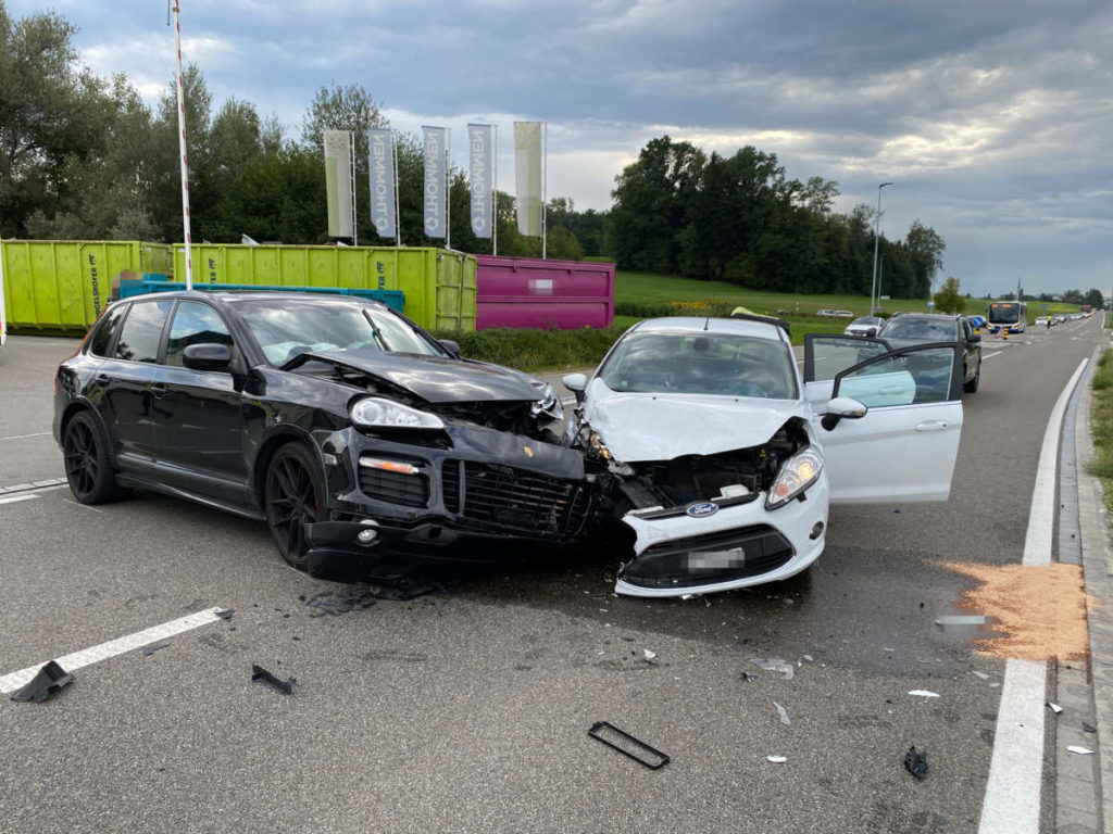 Amriswil TG: Drei Verletzte bei heftigem Unfall
