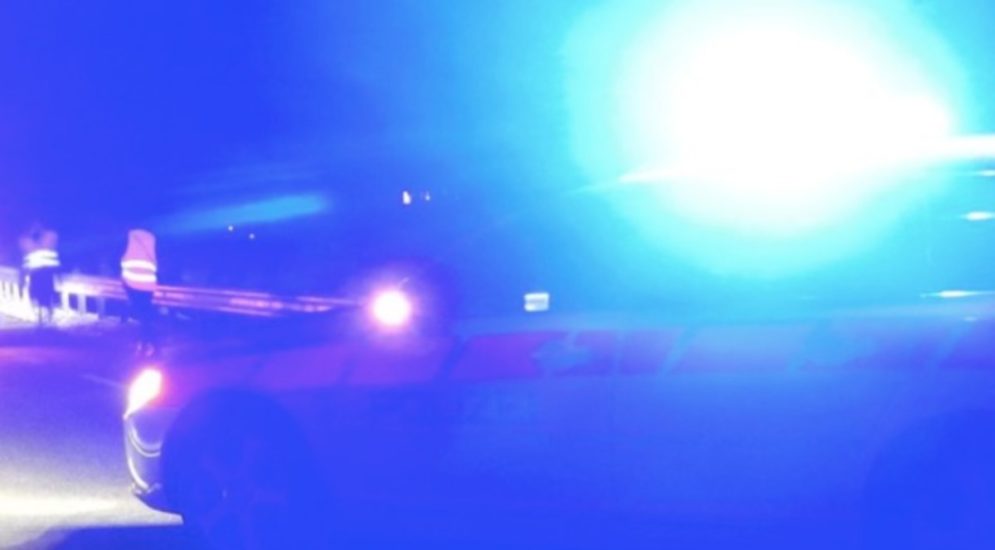 A3, Thalwil: Lenker eines Mercedes AMG C63 flüchtet vor Polizei