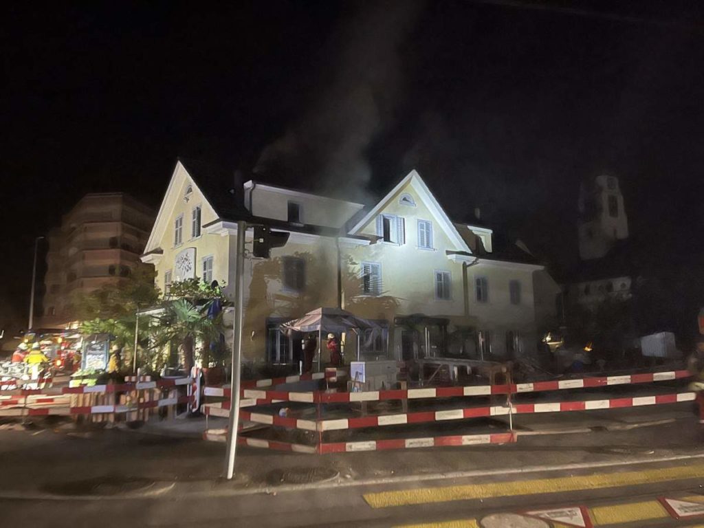 Zwei Brände in Weisslingen und Dietikon (ZH)