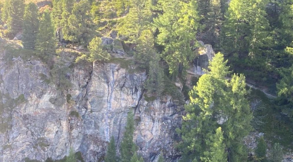 Drama in Zermatt VS: 27-jähriger Mountainbiker stirbt bei Unfall
