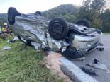 Unfall in Densbüren: Neulenker (18) mit Volvo knallt frontal und heftig in PW