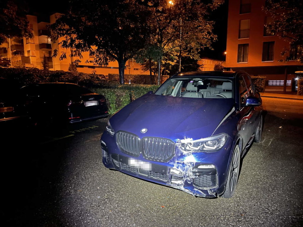 St. Gallen: 18-Jährige kollidiert bei Unfall mit Verkehrsteilern
