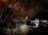 La Roche: Alkoholisierte Fahrerin rutscht bei Unfall Schlucht hinunter - 3 Verletzte