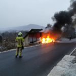 Brugg AG: VW Golf brennt am helllichten Tag nieder