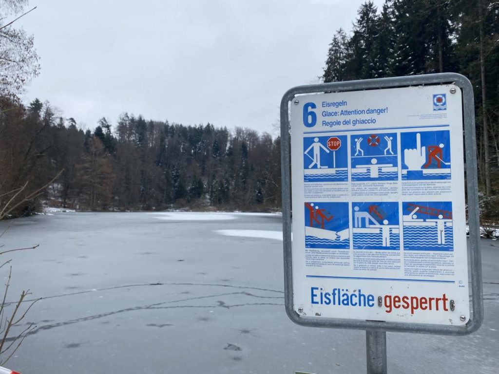 Kanton Zug: Warnung vor Betreten der Eisflächen