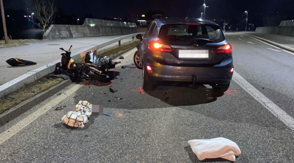 Biberist SO: Motorradfahrerin nach Unfall erheblich verletzt