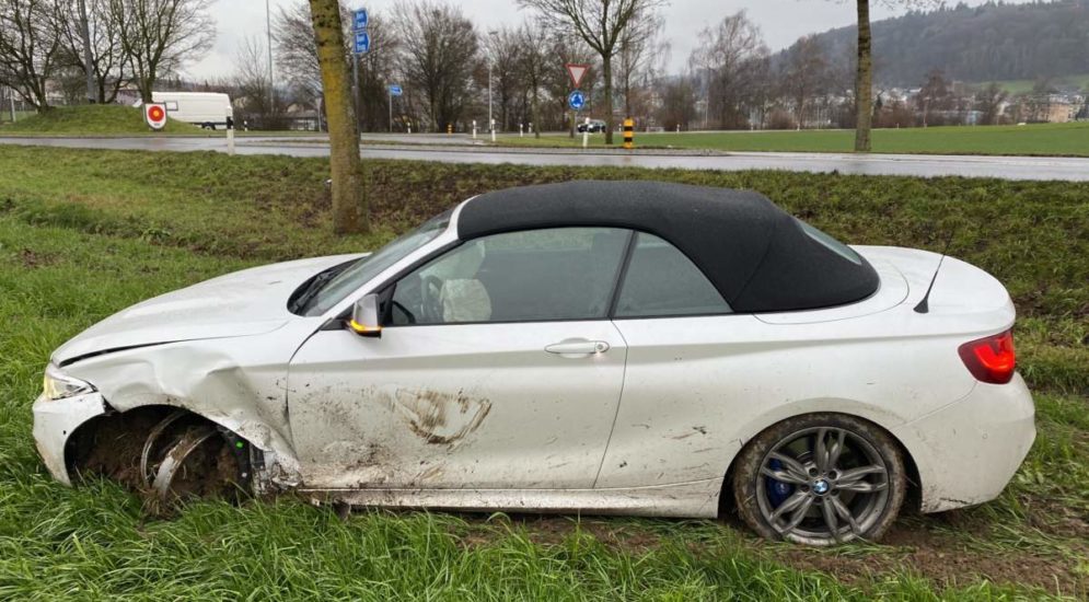 Villmergen: Totalschaden zweier BMW nach Unfall