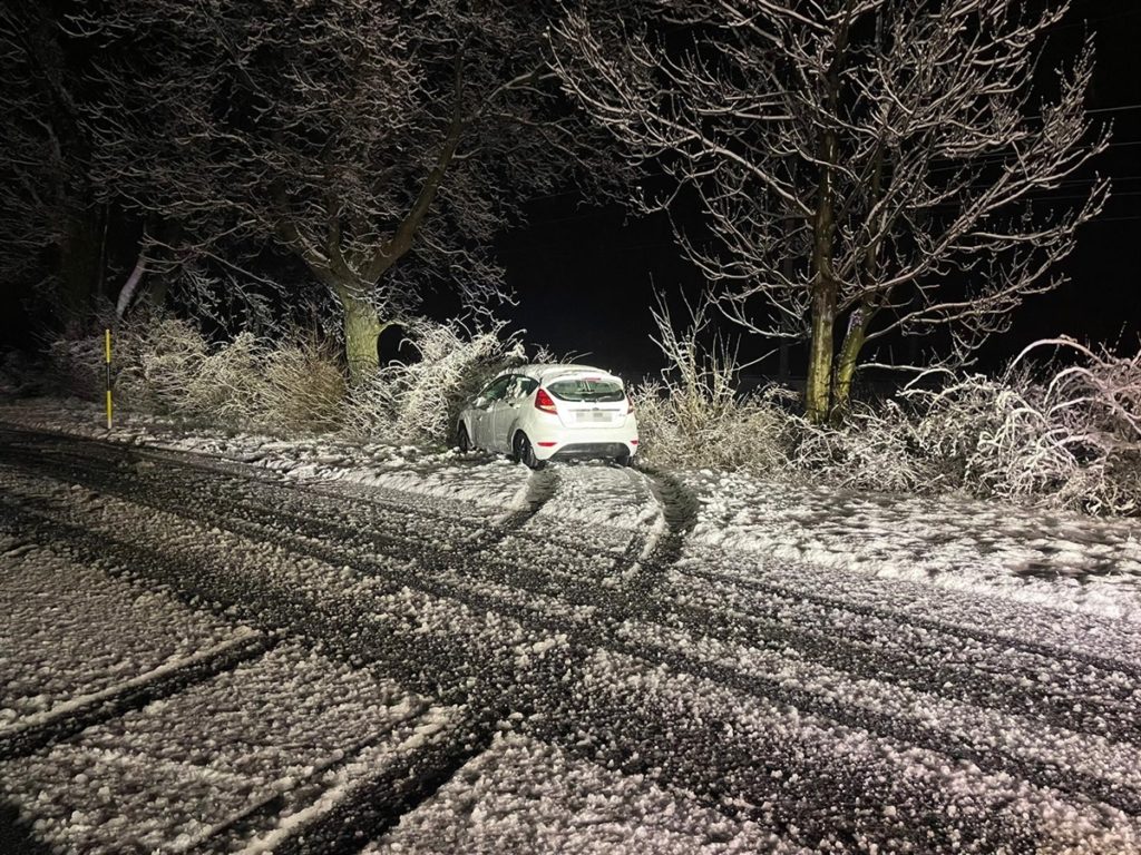 Maienfeld: Alkoholisierter Fahrer baut Unfall auf verschneiter Strasse