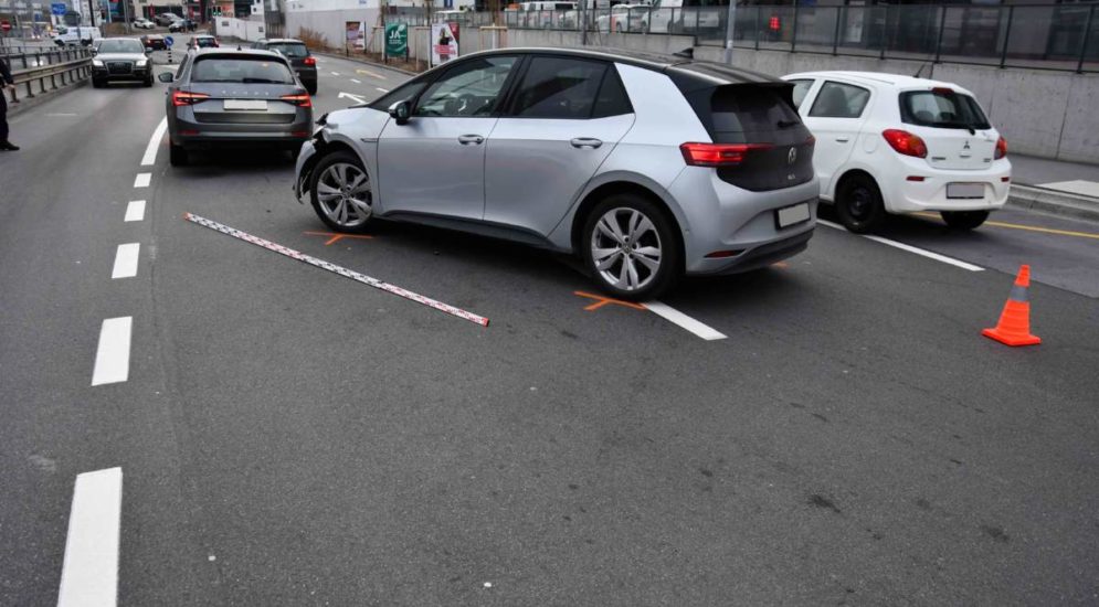 Chur: Unfall zweier Fahrzeuge beim Spurwechsel