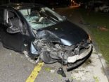 Egerkingen SO: Fahrzeug crasht bei Unfall in zwei Bäume
