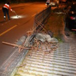 Flawil SG: Fahrer prallt bei Unfall mit Karacho gegen Zaun