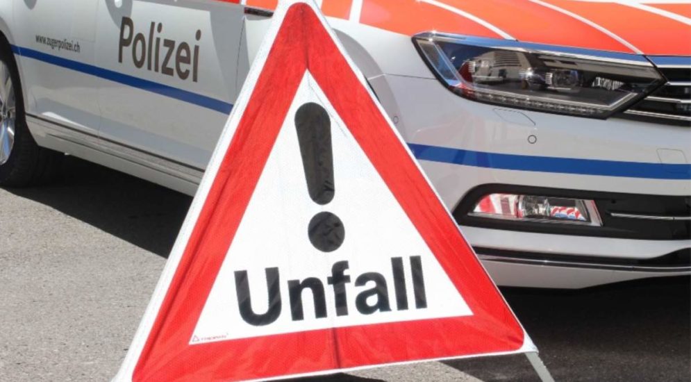 Wegen Unfall: Strasse Luzern - Zürich, Höhe Cham gesperrt