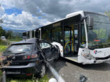 Zufikon AG: Bei Unfall heftig gegen Linienbus gekracht