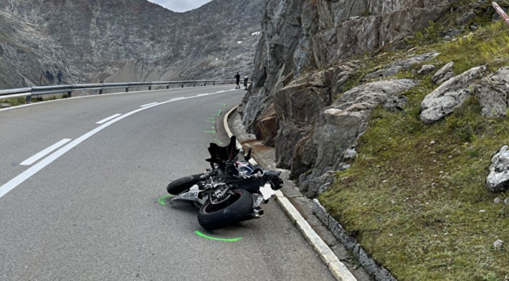 Wassen UR: Motorradfahrer wird bei Unfall erheblich verletzt