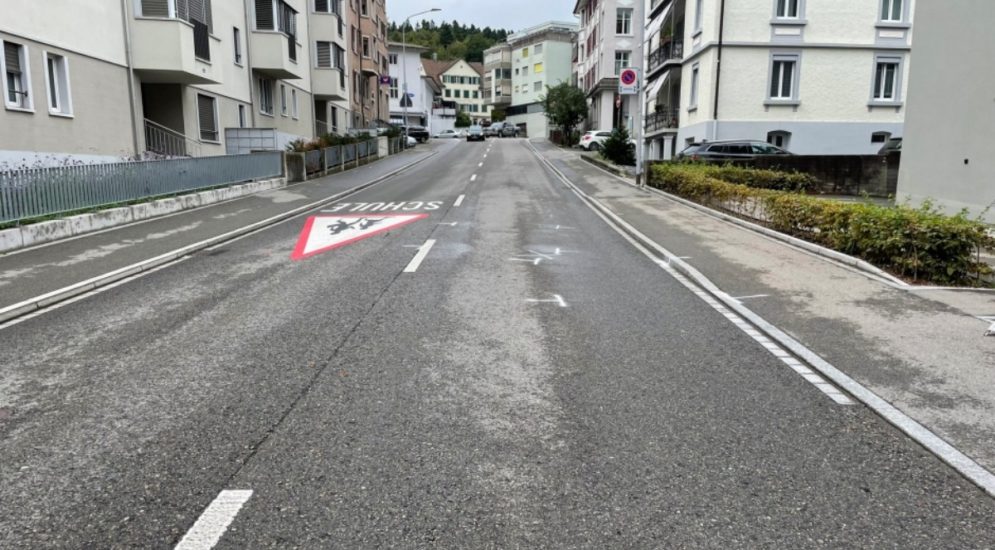 St.Gallen: BMW-Lenker baut Unfall durch Überholmanöver