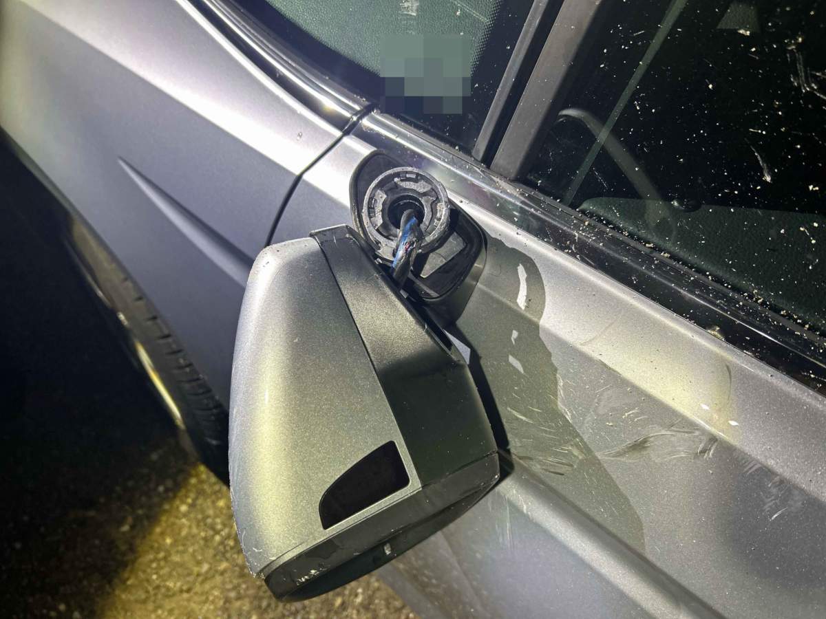 Schwaderloch AG: Autos mutwillig beschädigt