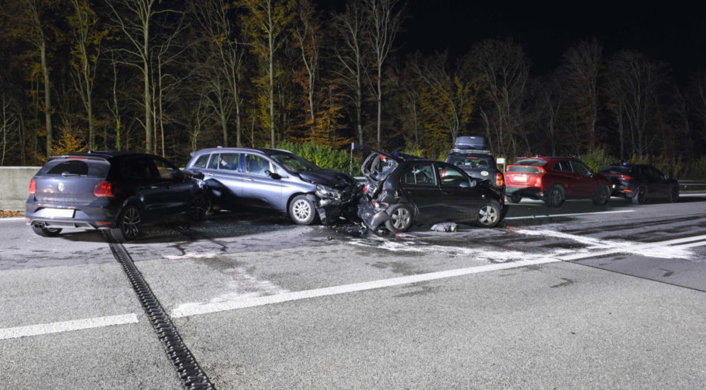 A2, Sempach LU: Unfall zwischen sechs Fahrzeugen