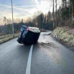 Starrkirch-Wil SO: Unfall mit Totalschaden fordert längere Sperrung