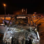 Cham ZG: Auto gerät auf der Sinserstrasse in Brand