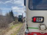 Les Ponts-de-Martel NE: Traktor kollidiert bei Unfall mit Zug