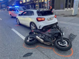 Chur GR: Motorradfahrerin fährt bei Unfall Auto auf