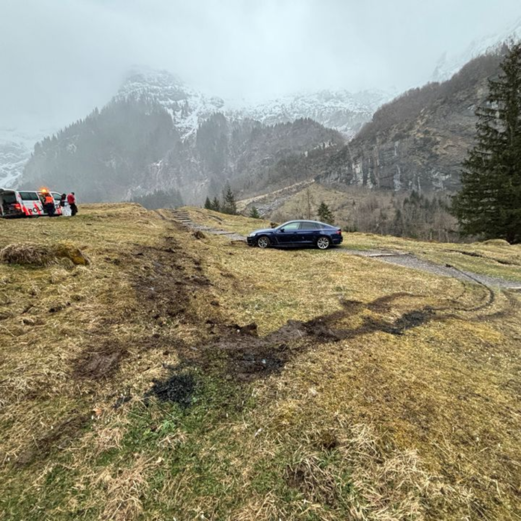Engelberg OW: Bei Unfall mit Auto 32 Meter tief gestürzt