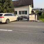 Leibstadt AG: Bei Unfall in Stromkasten gekracht