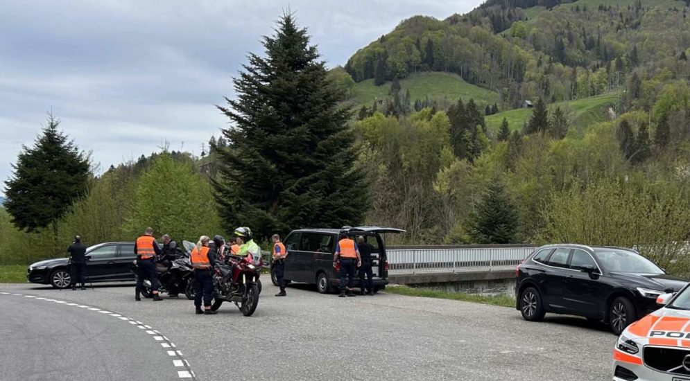 Schwyz: Die Motorradsaison startet- gezielte Polizeikontrollen