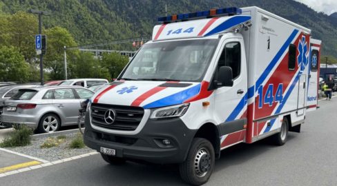 Glarus, Niederurnen GL: Unfälle mit E-Bikes fordern Verletzte