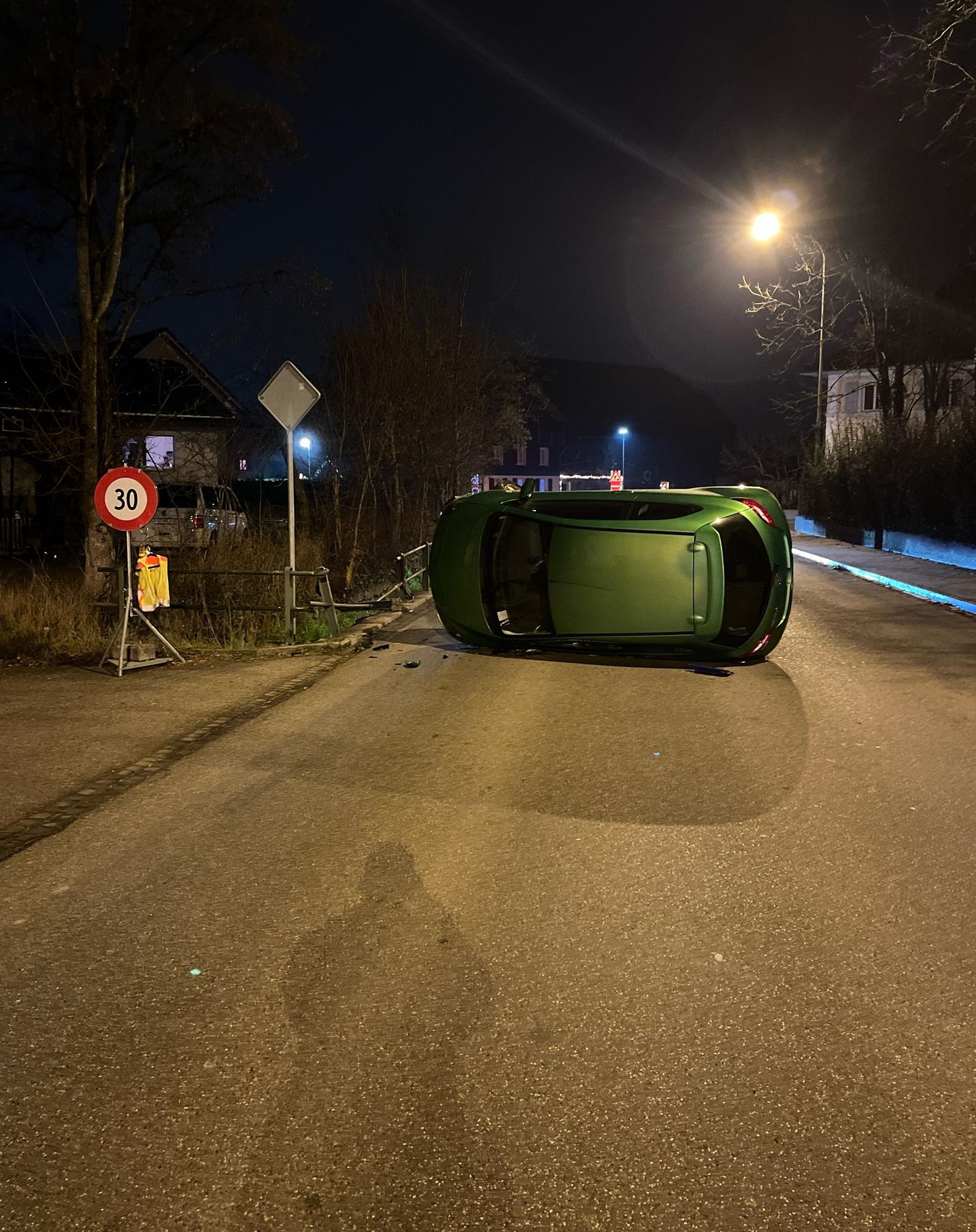 Derendingen-SO-Alkohol-Unfall-PW-kippt-Ausweis-weg