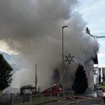 Schattdorf UR: Wohnhausbrand – 2 Verletzte, Strasse gesperrt