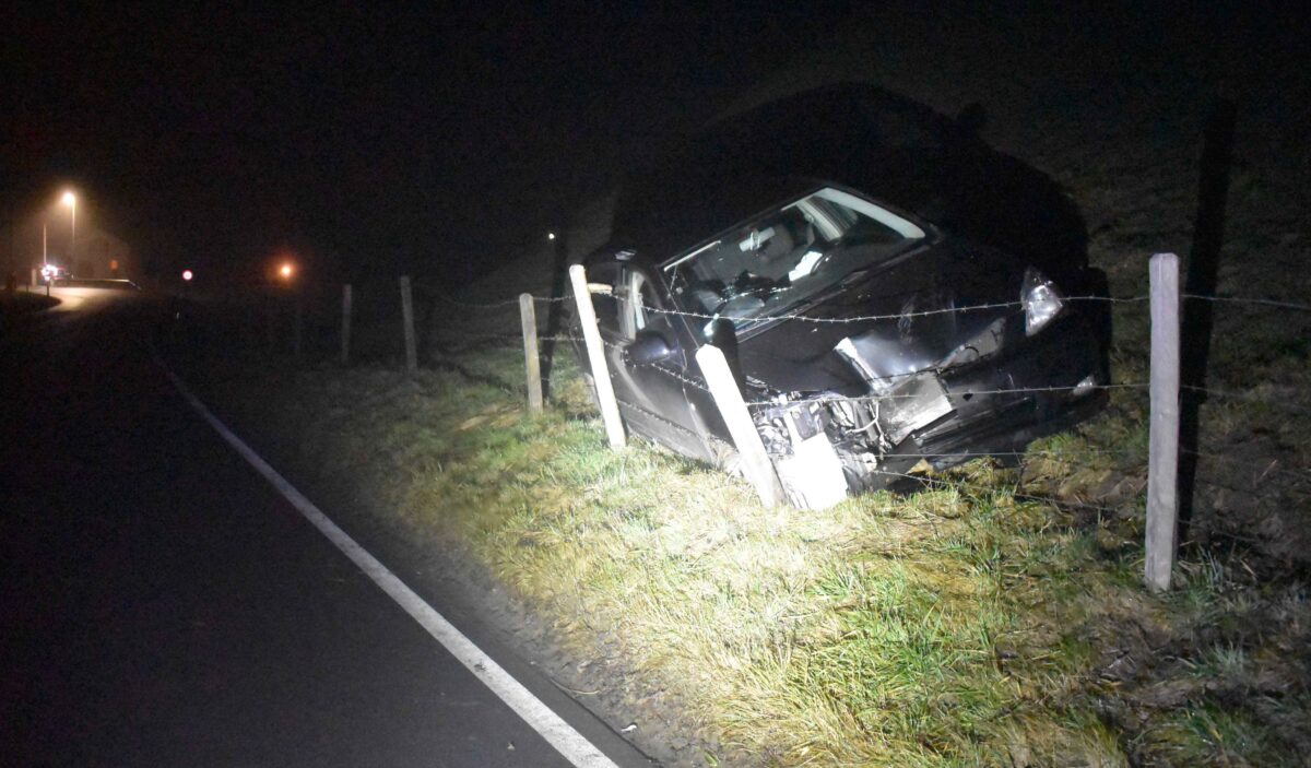 Unfall-in-Zell-LU-Wagen-kracht-am-Bahn-bergang