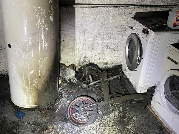 Maienfeld-GR-Akku-Brand-Haus-unbewohnbar-3-gerettet